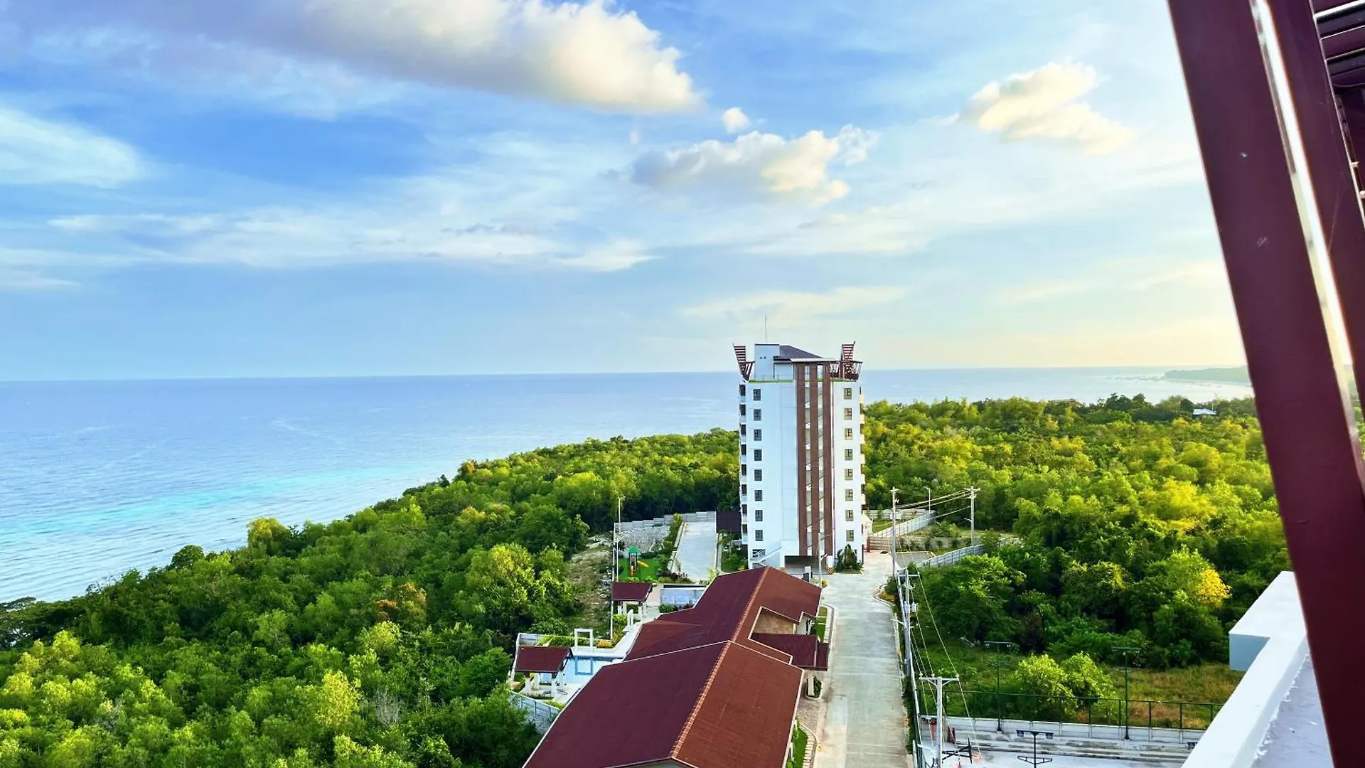 Panglao Luxury Sea View Condo, Pool, Cafe - Suite 820 Dauis