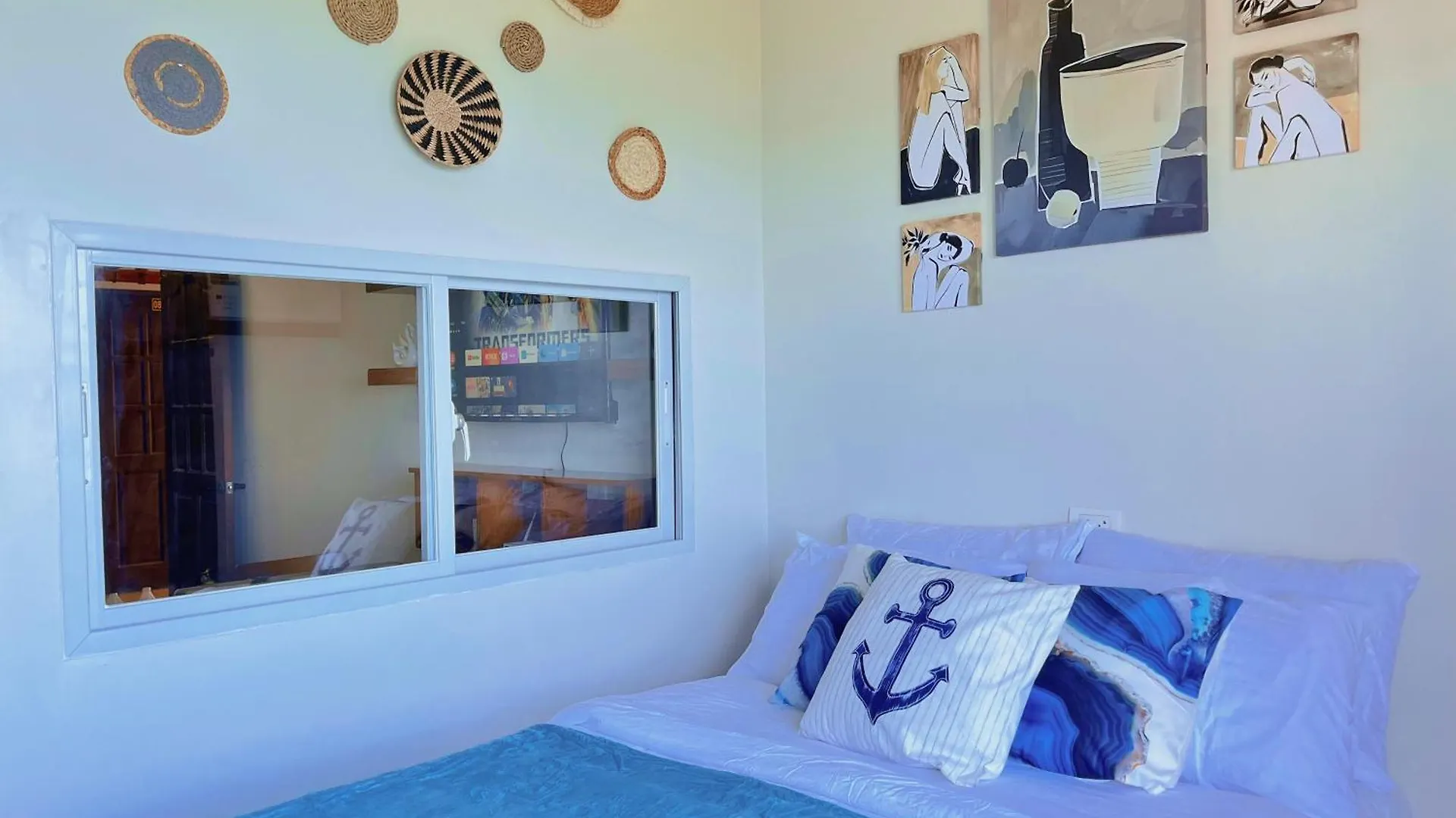 Panglao Luxury Sea View Condo, Pool, Cafe - Suite 820 Dauis Philippines
