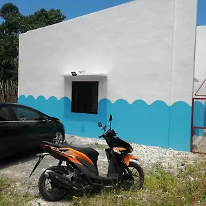 Apartment Bluewaves Apartment, Scooter, Car, Dauis