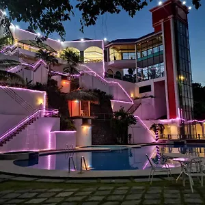 Hotel Bohol Plaza Mountain And Restaurant, Dauis