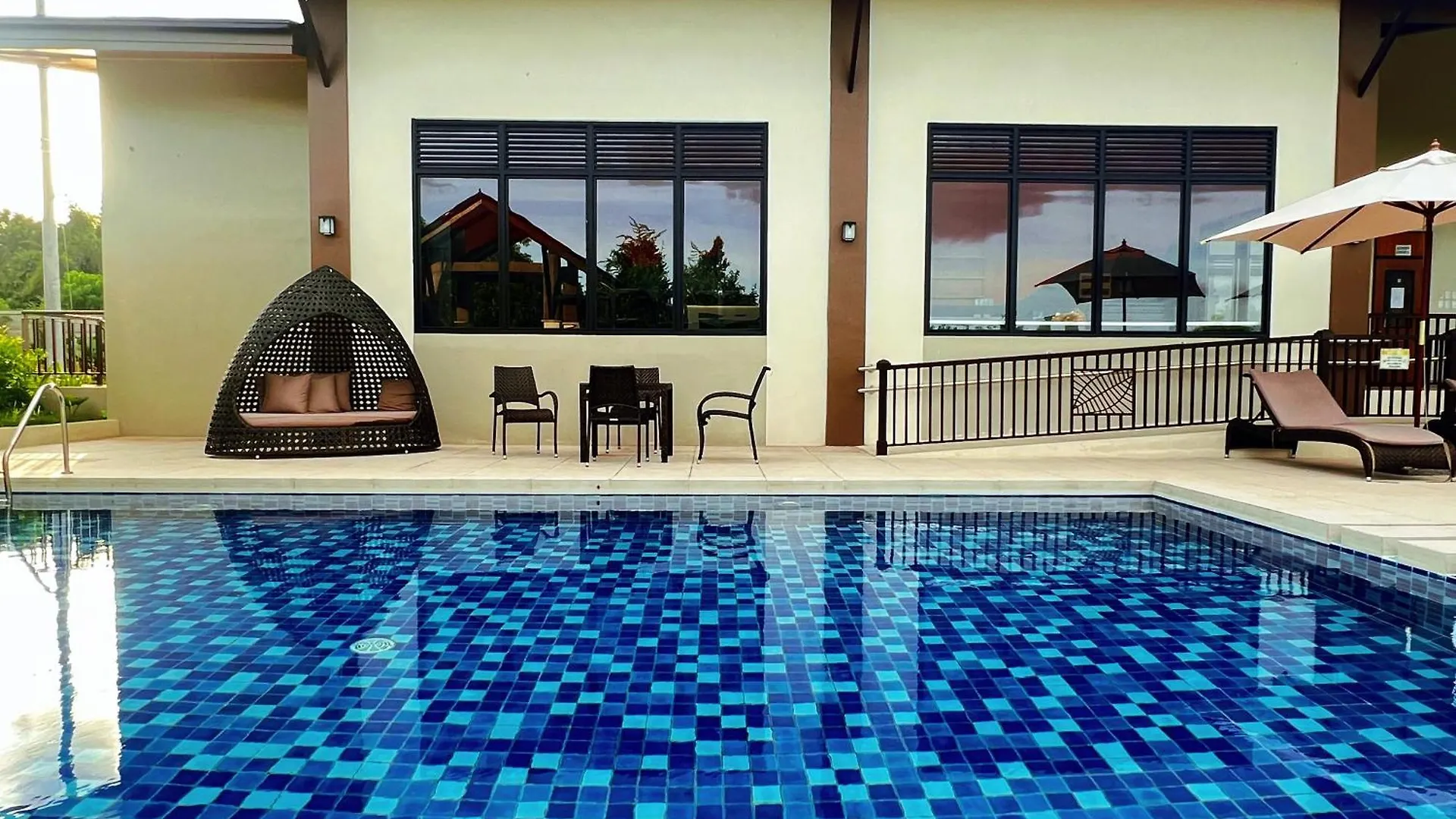 Appartamento Panglao Luxury Sea View Condo, Pool, Cafe - Suite 820 Dauis